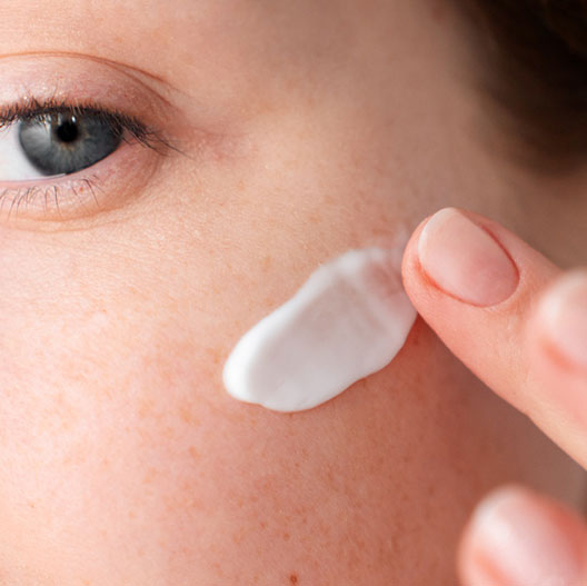 Ceramide in der Hautpflege: Der Schlüssel zur starken Hautbarriere