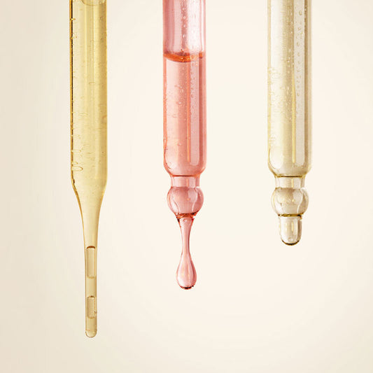 Essenz, Ampulle und Serum: Worin liegt der unterschied?