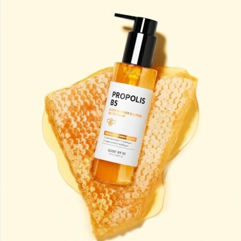 Propolis B5 Glow Barrier Calming Oil To Foam